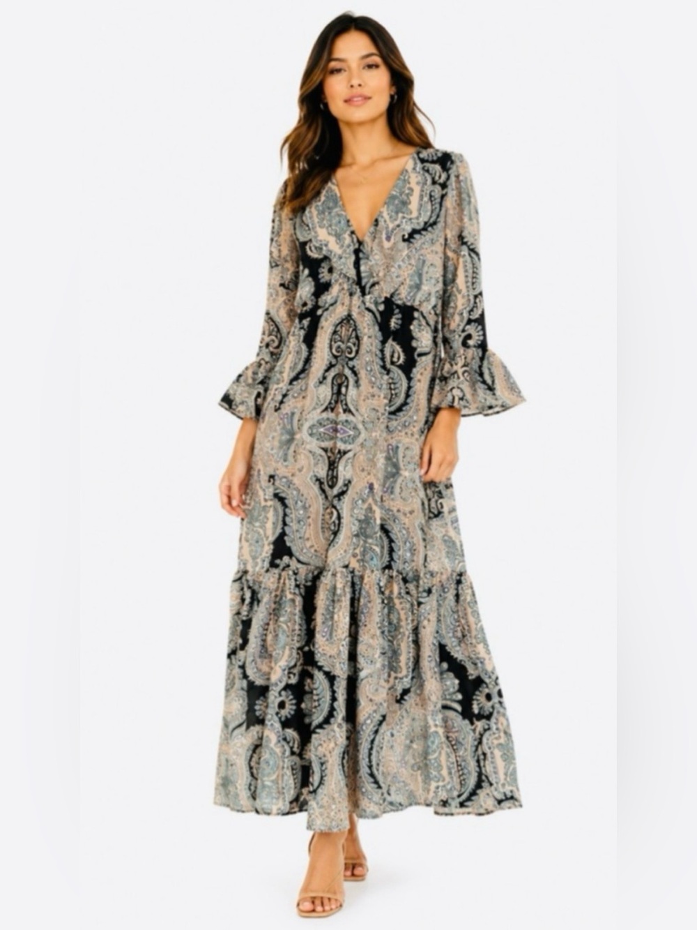 🪬 NWT Boohoo Plus Size Paisley V-Neck Maxi Dress 🪬